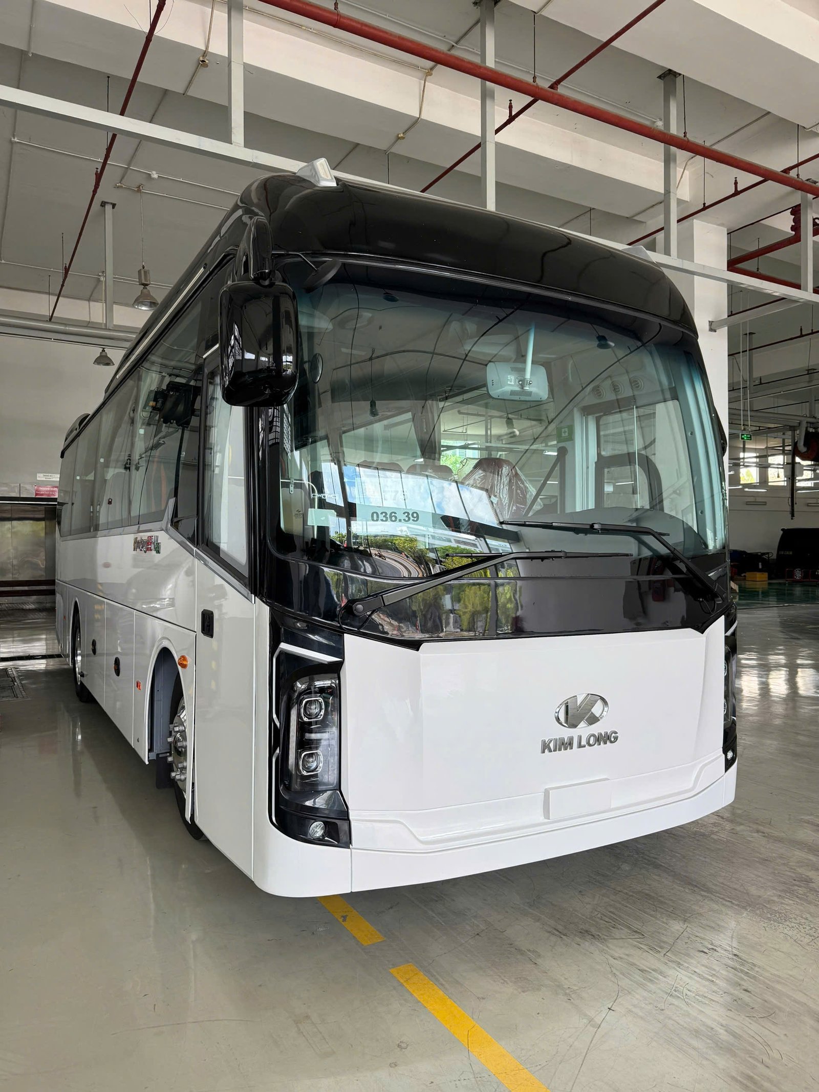 Xe 29 chỗ Kimlong phục vụ chuyến công ty và gia đình